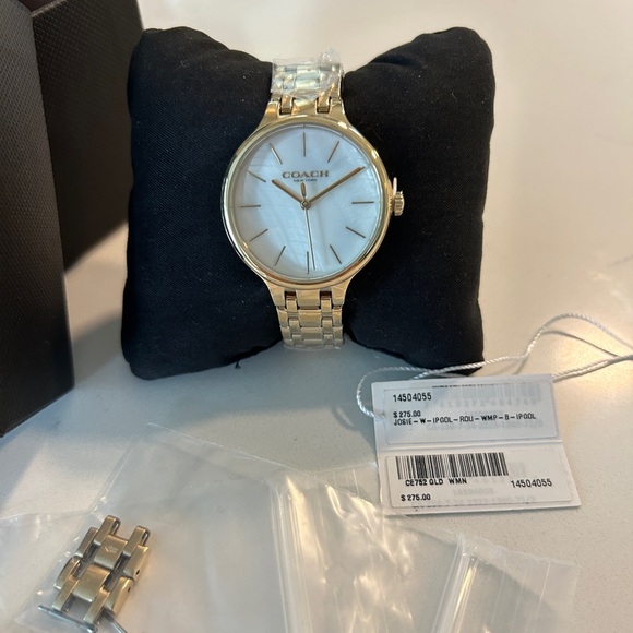 Coach Watch - Picture 7 of 8
